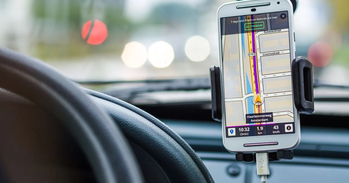 Dasar Penggunaan GPS dalam Navigasi Pelayaran Modern