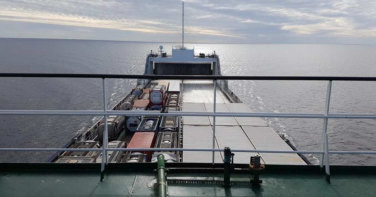 Panduan Praktis Cara Membaca Informasi Cuaca Maritim untuk Keselamatan Pelayaran