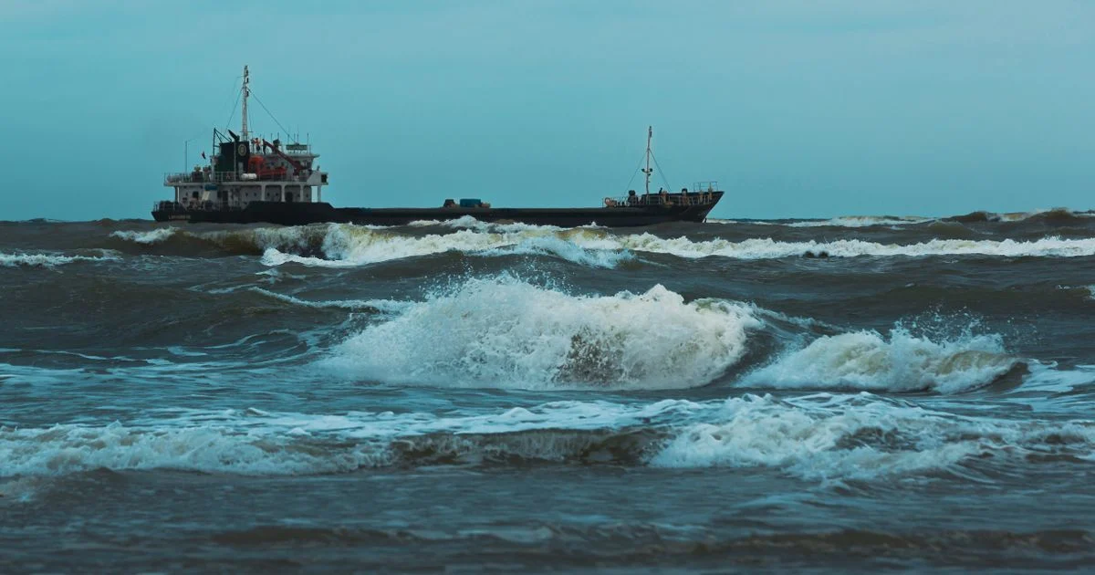 Pengaruh Angin dan Gelombang Terhadap Pelayaran serta Keselamatan di Laut