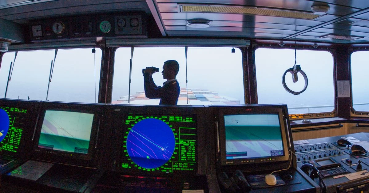 Pentingnya COLREG bagi Calon Perwira Kapal untuk Keselamatan di Laut